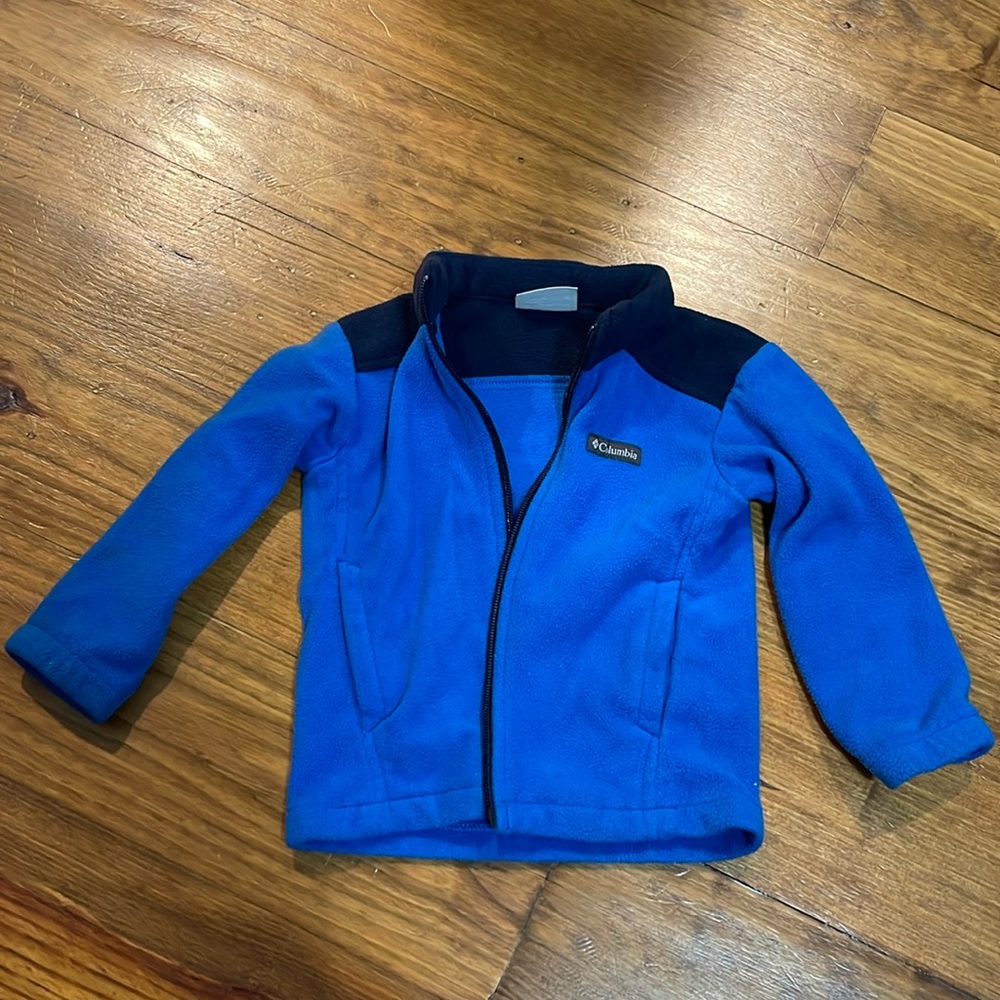 2T Columbia fleece jacket